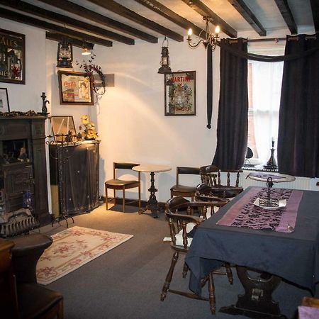 The Benbow Inn At Ruyton-Xi-Towns Exteriér fotografie
