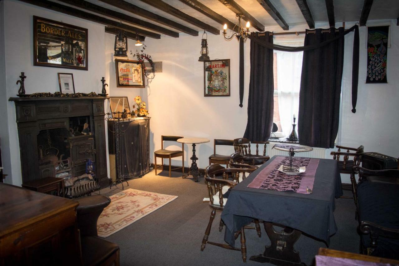 The Benbow Inn At Ruyton-Xi-Towns Exteriér fotografie